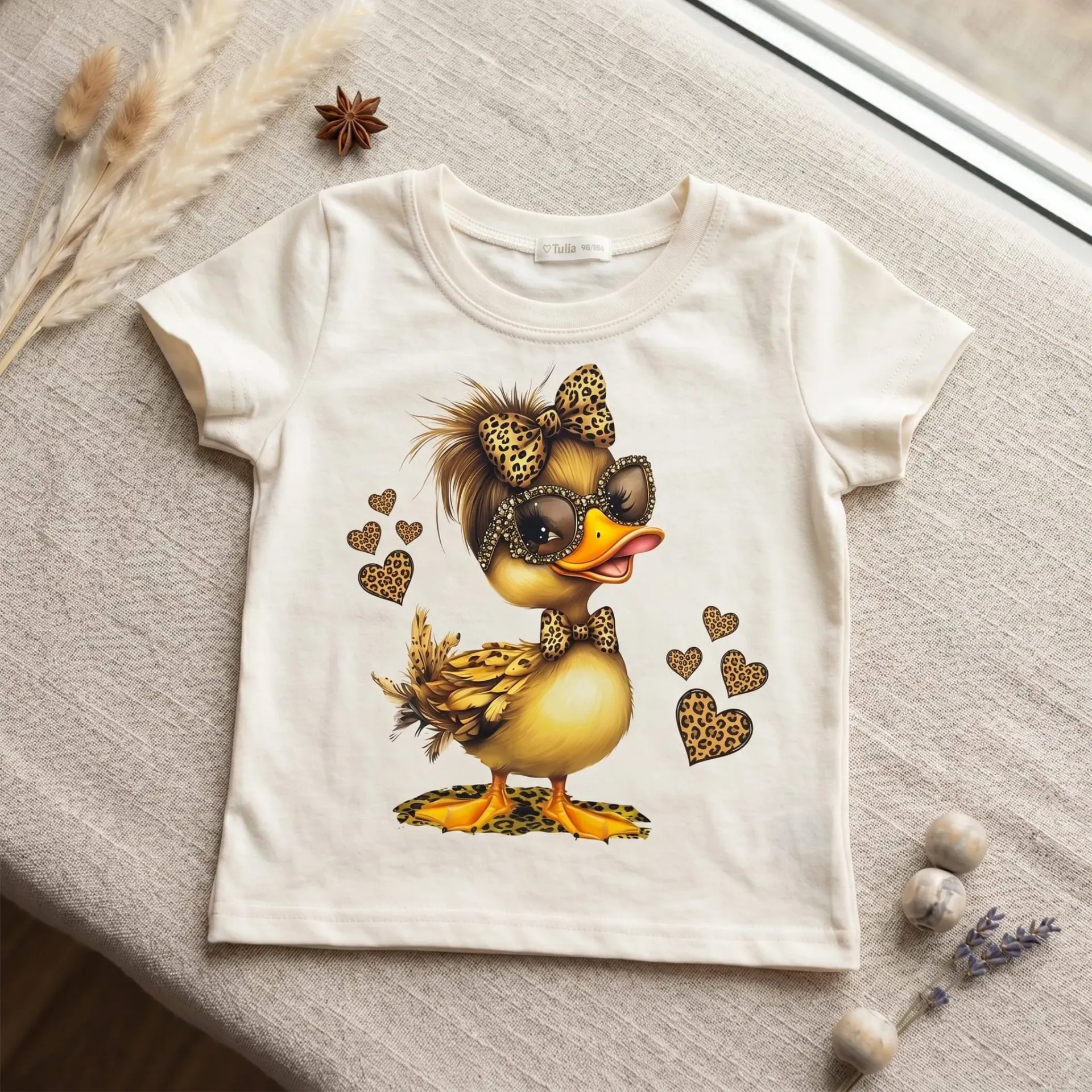 Girls T-shirt with stylish duck print – ecru (86/92)